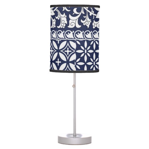 Chinese Elegance Seamless Ornament Table Lamp