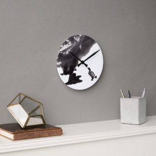 Chinese stucco art with duck round clock