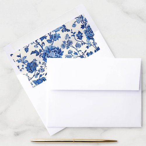 Chinoiserie Floral Pattern Serene Blue Flowers Envelope Liner