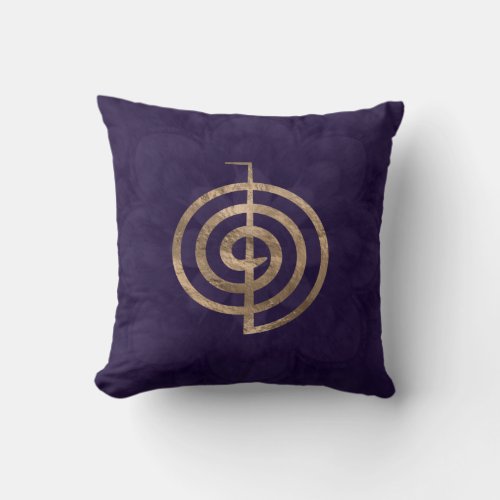 Cho Ku Rei _ gold on purple lotus Throw Pillow