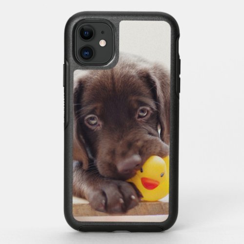 Chocolate Labrador Puppy With Toy Duck OtterBox Symmetry iPhone 11 Case