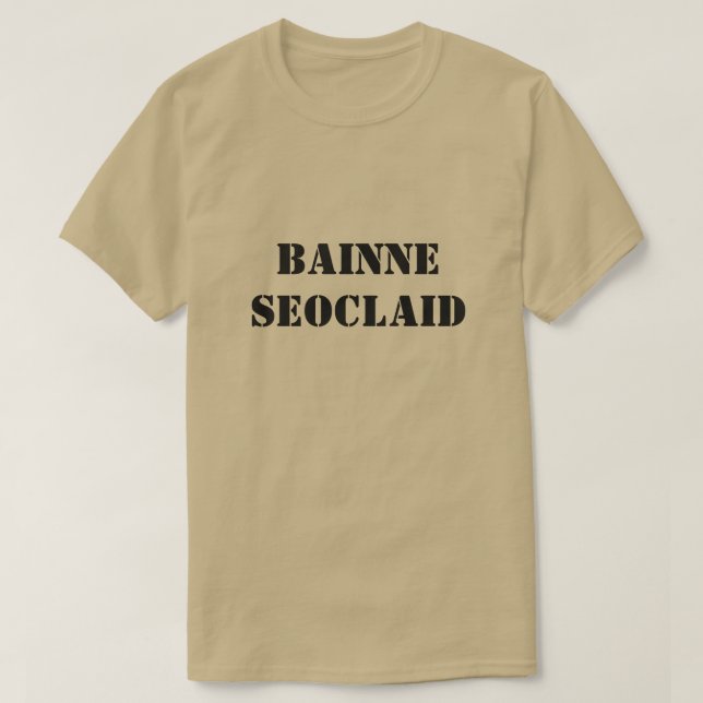 chocolate milk in Scottish Gaelic bainne seoclaid T-Shirt (Design Front)