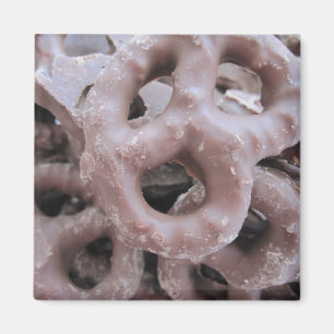 Chocolate Pretzel Magnet