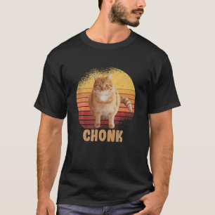Chonk Vintage Scale Cat Meme Cat Mom Cat Dad T-Shirt