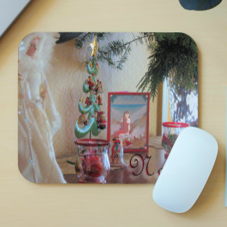 Chrismas Mantel Display! Mouse Pad