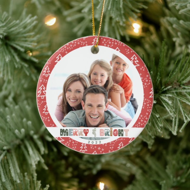  Christmas 2022 Family Photo Ceramic Ornament (Tree)