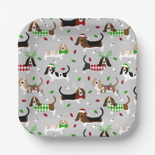 Christmas Basset Hound Paper Plates (Front)
