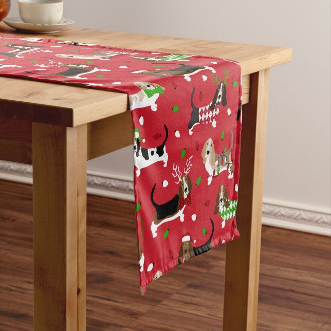 Christmas Basset Hound Short Table Runner (In Situ)