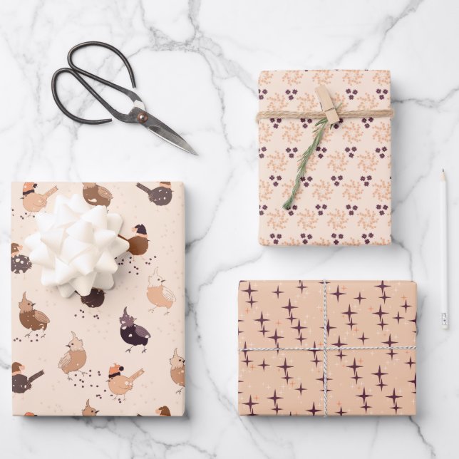 Christmas birds, stars and berries on light wrapping paper sheets (Front)