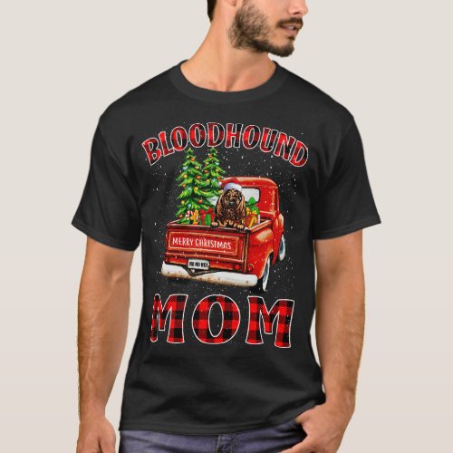 Christmas Bloodhound Mom Santa Hat Truck Tree Plai T_Shirt