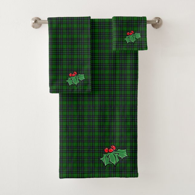 Christmas classic green plaid red holly leaves bath towel set (Insitu)