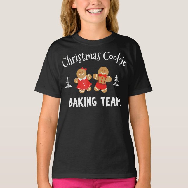 Christmas cookie baking team | gingerbread man T-Shirt (Front)