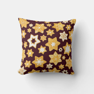 Christmas Cookie Wreath with Burgundy Background Throw Pillow