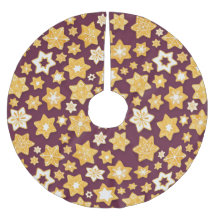 Christmas Cookie Wreath with Deep Plum Background