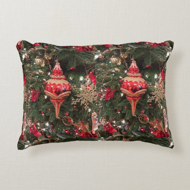 **CHRISTMAS DECORATIONS** CHRISTMAS ACCENT PILLOW (Front)