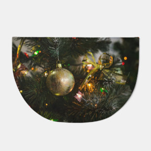 Christmas decorations: festive tree ornamentation doormat
