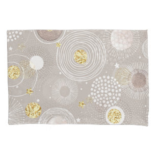 Christmas doodles: golden foil background. pillow case