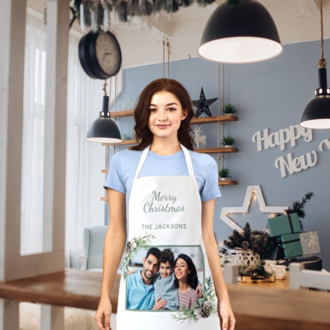 Christmas family photo white cone pine name apron (Creator Uploaded)
