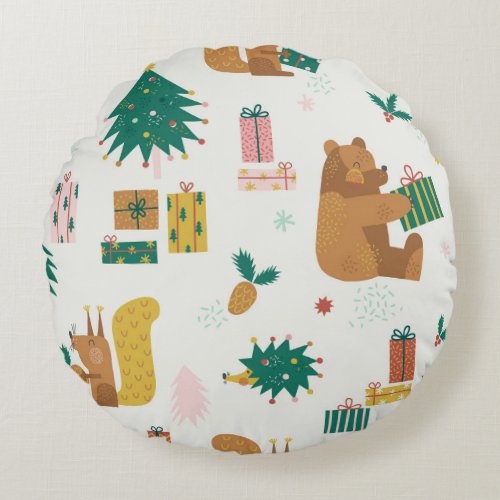 Christmas Forest Animals Vintage Vibe Round Pillow