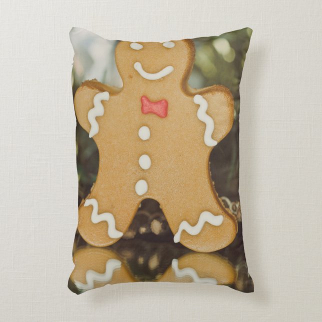 Christmas gingerbread man accent pillow (Front(Vertical))