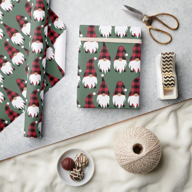 Christmas Gnome Wrapping Paper (Crafts)