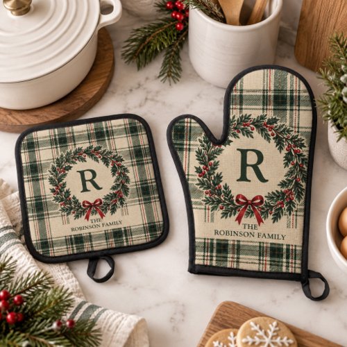 Christmas Holiday Tartan Plaid Monogram Surname Oven Mitt & Pot Holder Set