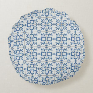 Christmas holly leaves and flowers petals tiles round pillow