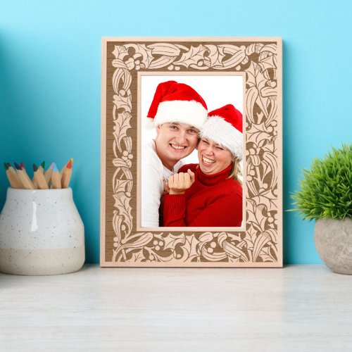 Christmas Holly & Mistletoe With Berries Border Engraved Frames