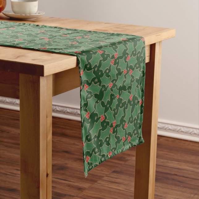 Christmas Holly Short Table Runner (In Situ)