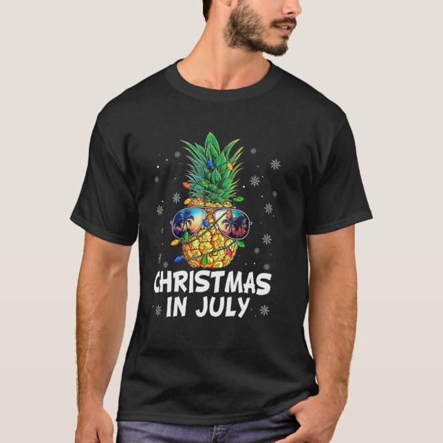 Christmas In July Pineapple Christmas Tree Summer T-Shirt (Front)