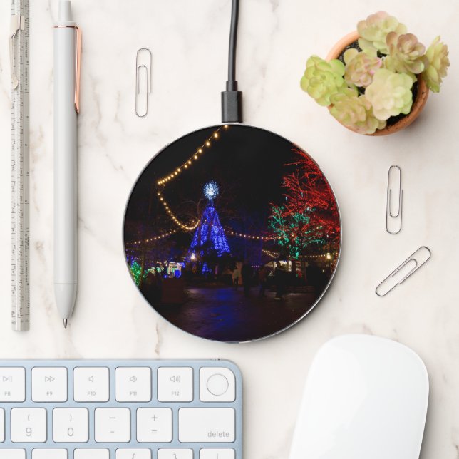 Christmas Lights Galore Wireless Charger (Desk)