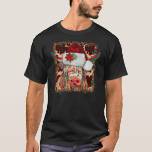 Christmas Longhorn Cow cute  Christmas Western On  T-Shirt