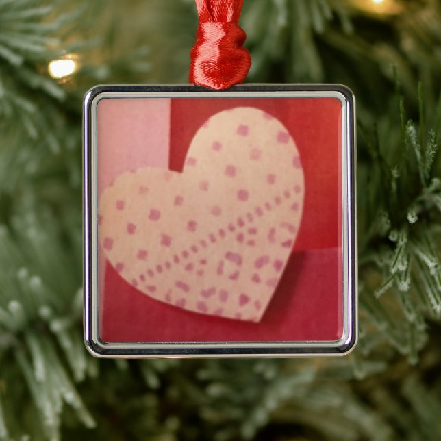 "CHRISTMAS LOVE WITH HEART** ORNAMENT AND GIFT (Tree)