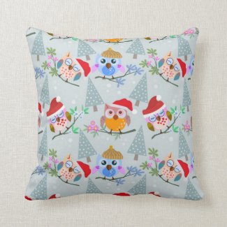 Christmas Owls Pattern Throw Pillow