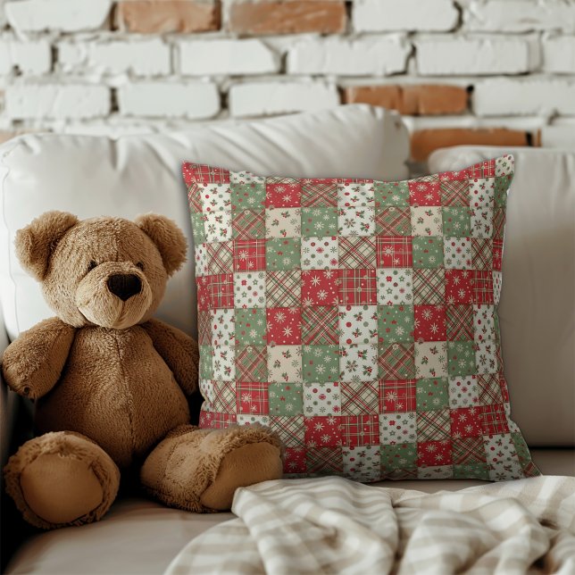 Christmas  patchwork green red pattern  throw pillow (Creator Uploaded)
