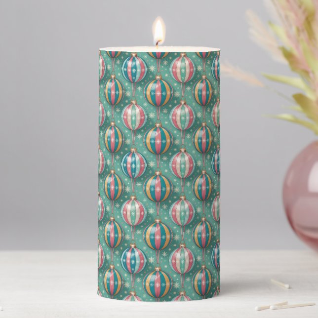 Christmas Pattern Pillar Candle (In Situ)