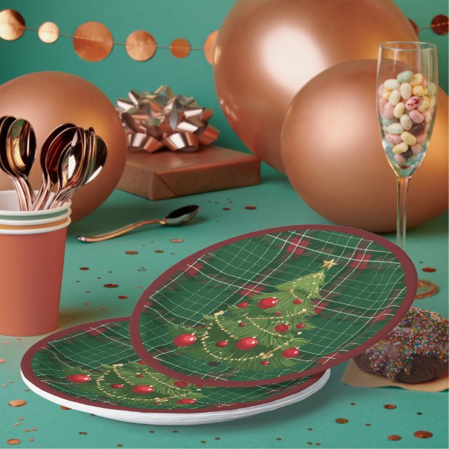 Christmas Plaid Green, Red Paper Plates (Multi)