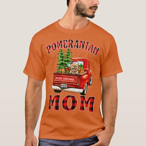 Christmas Pomeranian Mom Santa Hat Truck Tree Plai T_Shirt