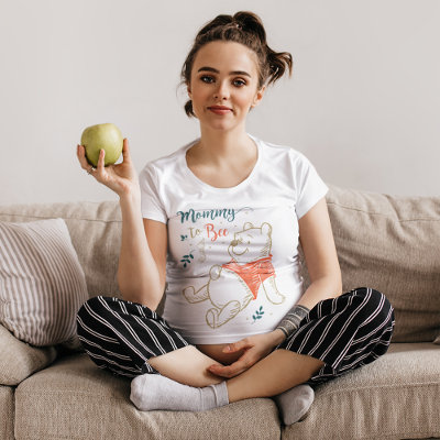 Christmas Pooh Baby Shower | Mommy to Bee T-Shirt