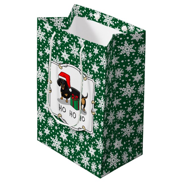 Christmas Santa Dachshund (S black & tan) Funny Medium Gift Bag (Front Angled)