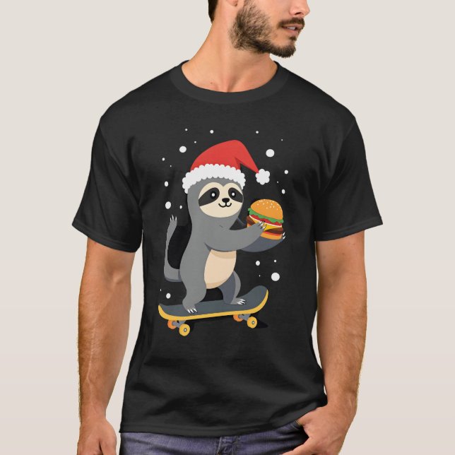 CHRISTMAS SLOTH Funny Christmas Skateboard Sloth ( T-Shirt (Front)