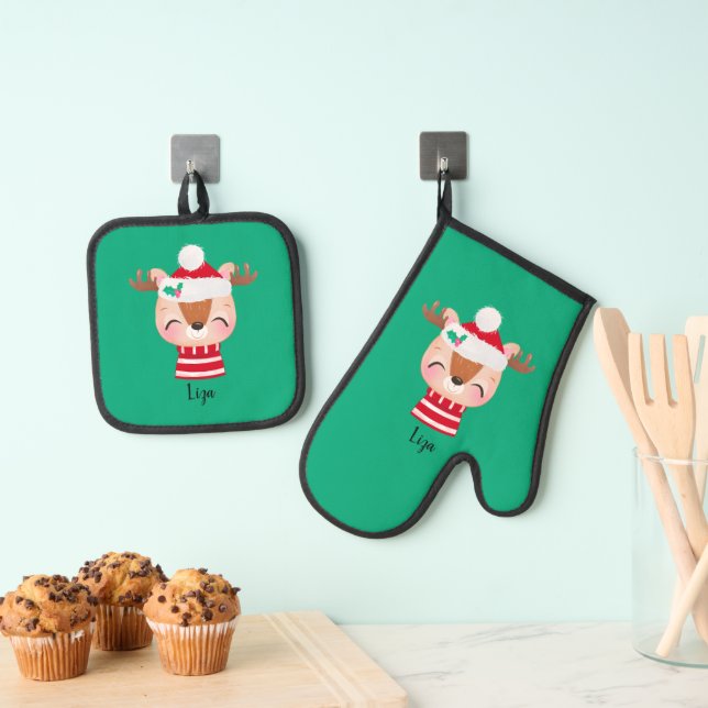 Christmas Smiling Reindeer Face Oven Mitt & Pot Holder Set (Insitu(Hanging))