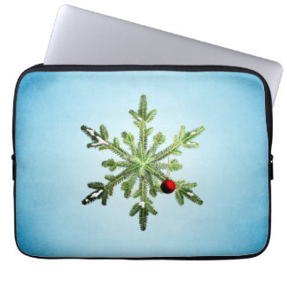 Christmas Snowflake - Stylish Winter Holidays Laptop Sleeve