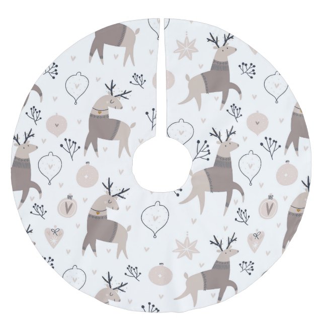 Christmas tree accessory hygee reindeer holly  brushed polyester tree skirt (Front)