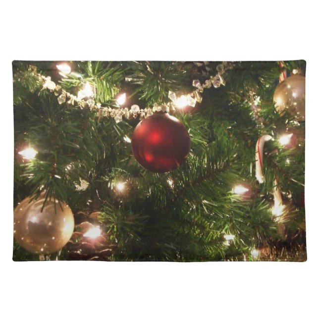 Christmas Tree I Holiday Pretty Green and Red Placemat (Front)