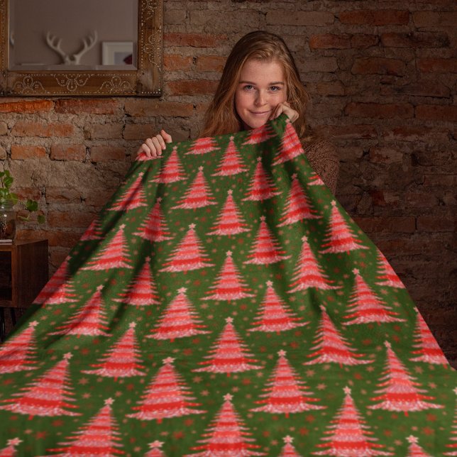 Christmas Tree Red Green Pattern Design Fleece Blanket (Creator Uploaded)