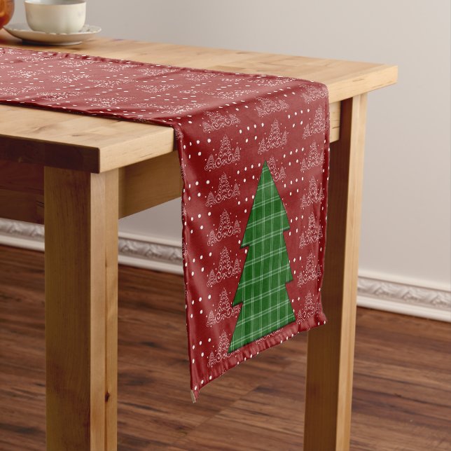 Christmas Tree Short Table Runner (In Situ)