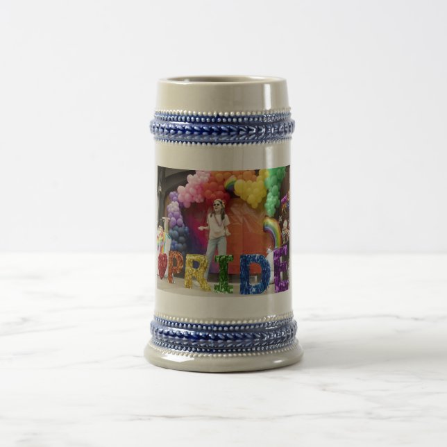Christmas tumbler beer stein (Center)