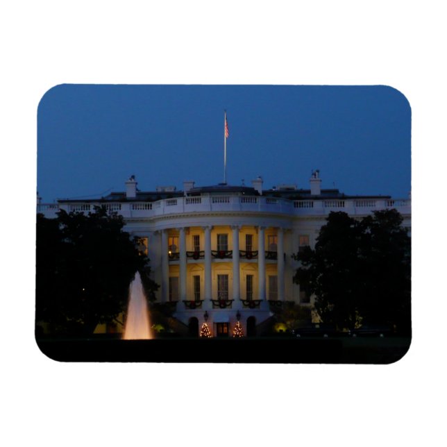 Christmas White House at Night in Washington DC Magnet (Horizontal)