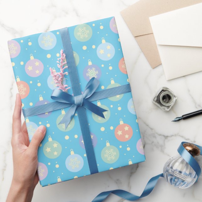 Christmas Wrapping Paper with Christmas Balls snow (Gifting)